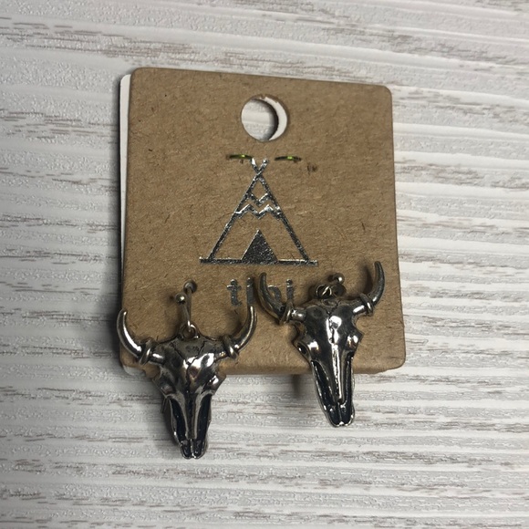 tipi Jewelry - tipi Silver Bull Earrings - Brand New